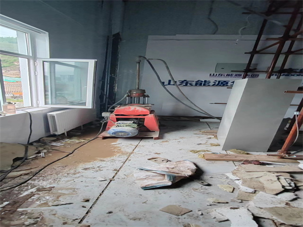 阆中地基基础下沉墙体裂缝加固注浆顶升施工